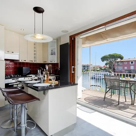 Port Sud Yourhosthelper Grimaud