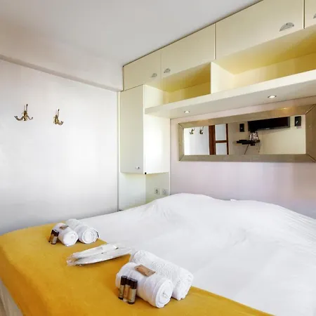 Port Sud Yourhosthelper *