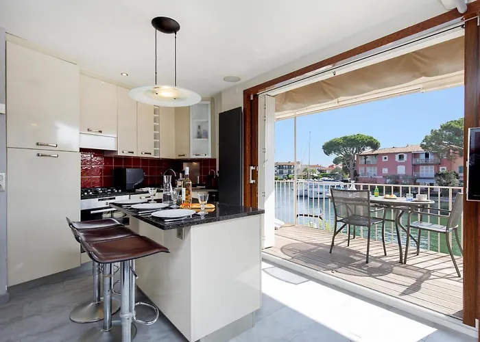 Port Sud Yourhosthelper Grimaud